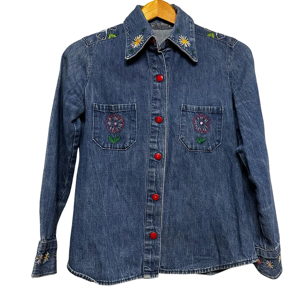 VTG Embroidered Denim Shirt Floral Western Cottagecore Button Front Jean Jacket